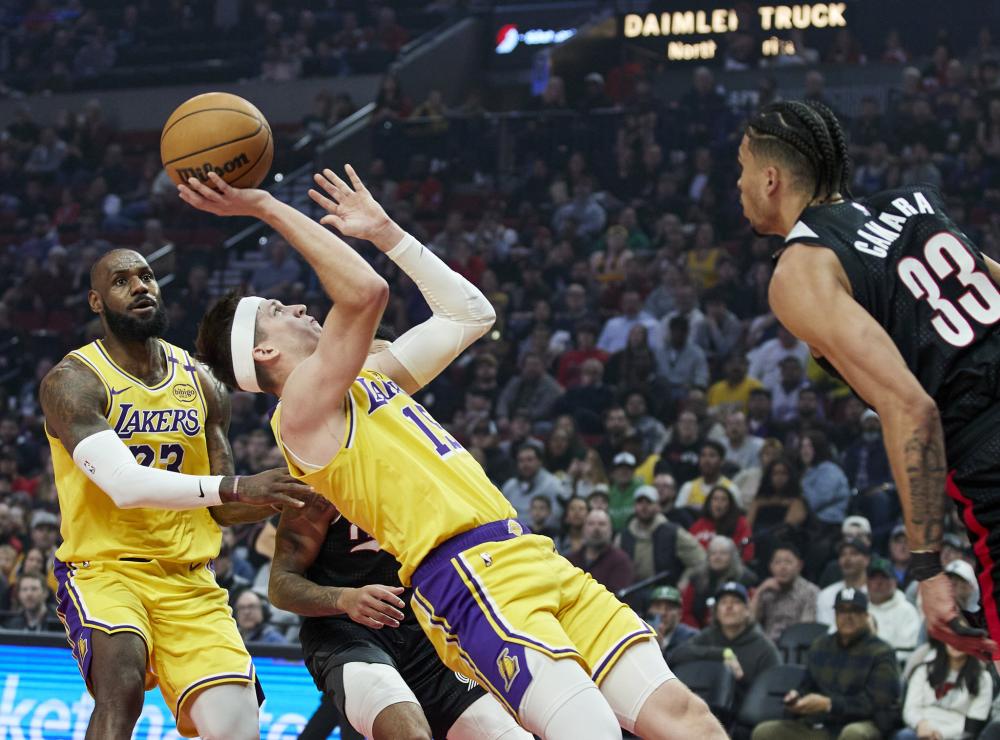 深邃峡谷间 深邃峡谷间