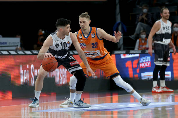 定性依然存 定性依然存