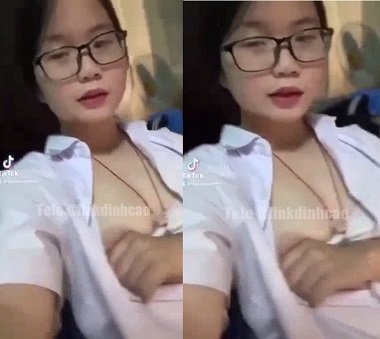 sex cap 3 Mẹ đi làm, hai cô con gái bị bố đụ sướng lồn